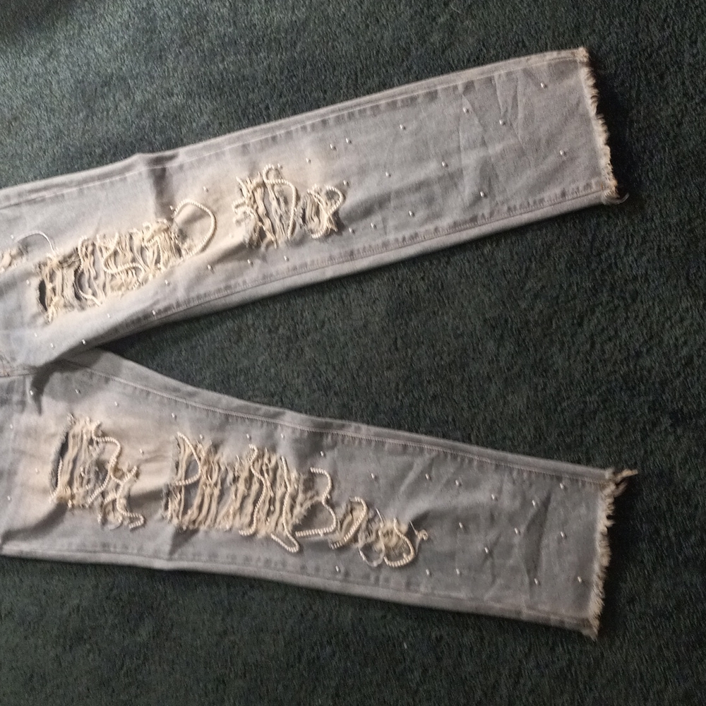 K. JORDAN SIZE 8 JEANS WITH STRINGS OF WHITE PEARLS - Picture 5 of 5